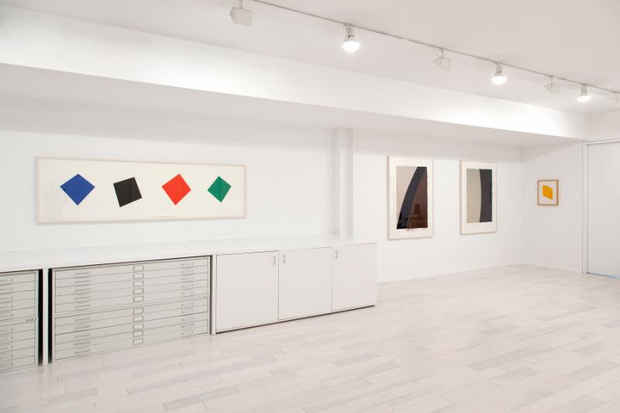 poster for Ellsworth Kelly “Editions: Colored Paper Pieces, Lithographs and Screenprints”