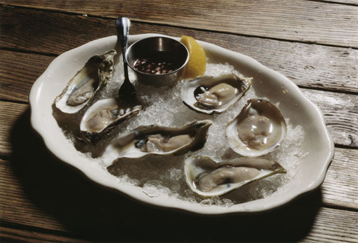 Roe Ethridge, ''Oysters'' (2008). C-print, 24 X 30 inches. Edition of 5. Courtesy of  Andrew Kreps Gallery.